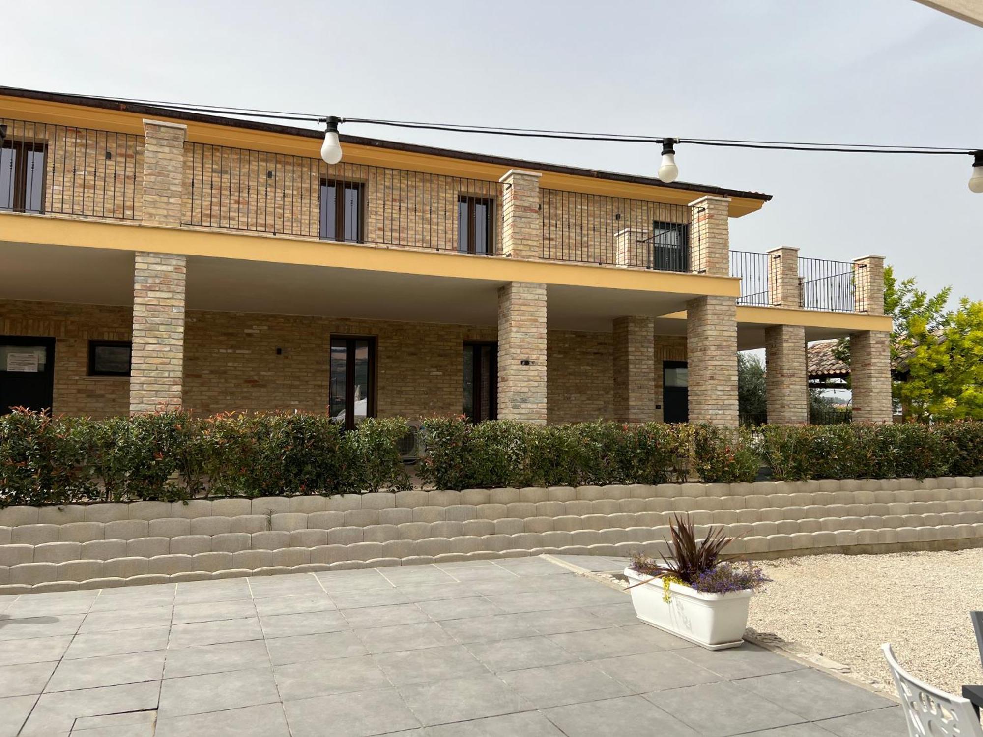 Ll Crinale Village Colli del Tronto Exterior photo